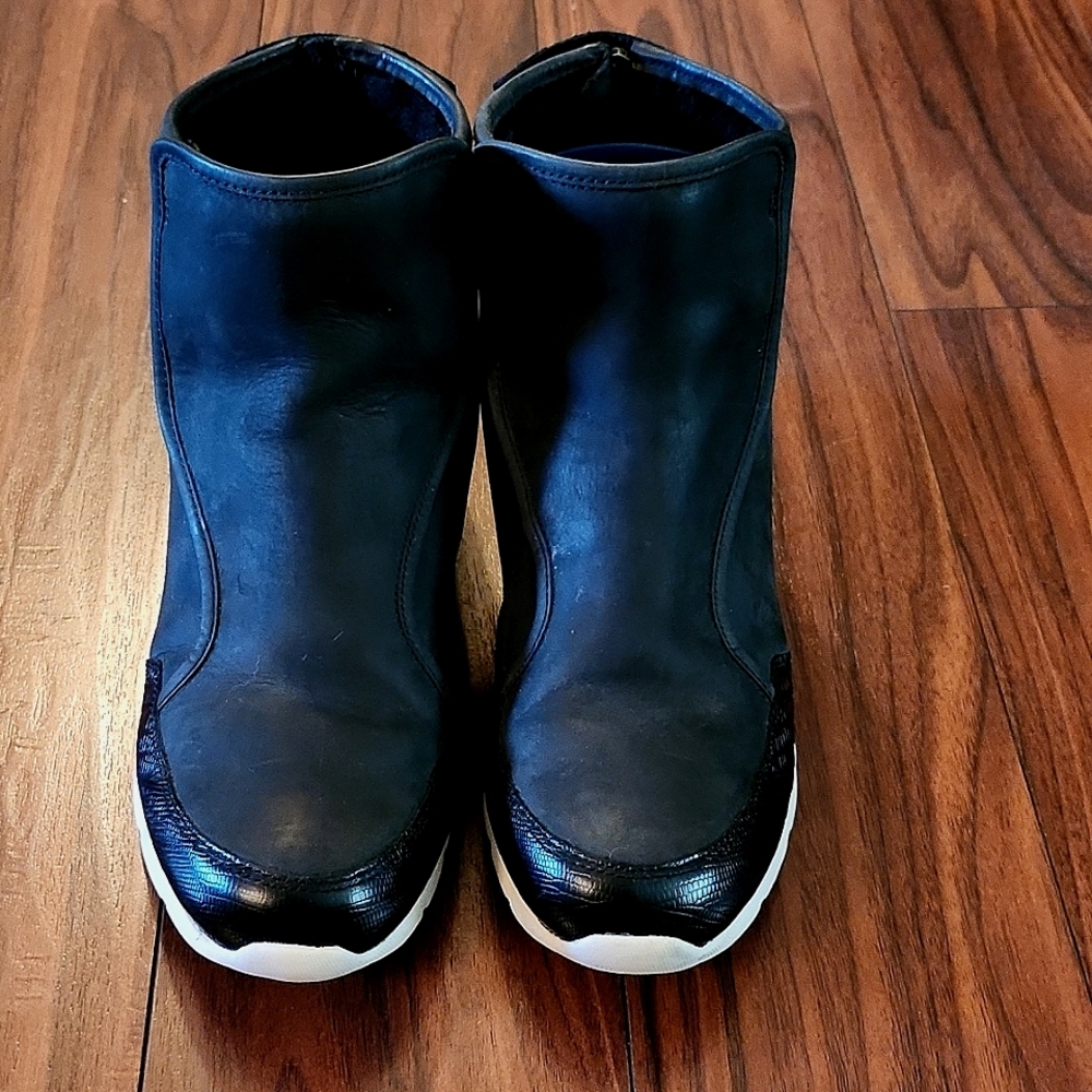 UGG Australia 1014374 Laurelle Women Leather Sheepskin BOOTS Black size-8